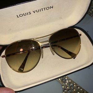 Louis Vuitton Pilote Monogram sunglasses